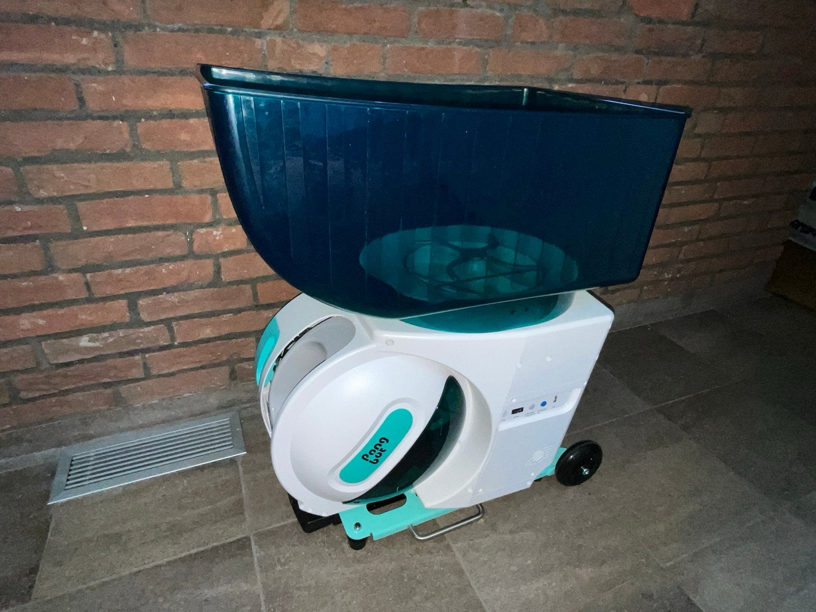 Tennis/padel ballenmachine- te huur, Ophalen of Verzenden, Zo goed als nieuw, Overige typen, Verrijdbaar