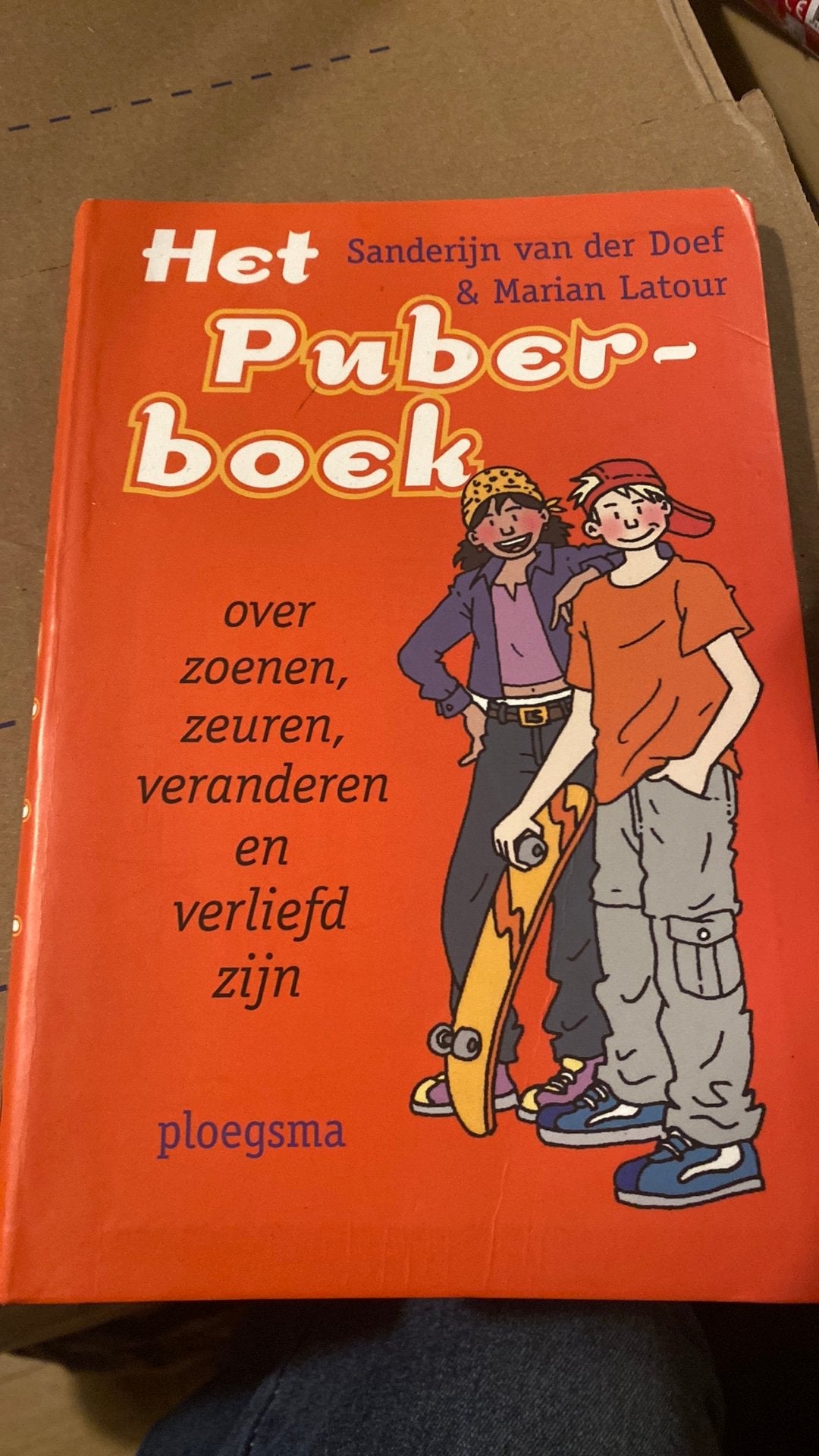 Het Puberboek: Over zoenen, zeuren, veranderen en verliefd z, Boeken, Non-fictie, Ophalen of Verzenden, Zo goed als nieuw, Sanderijn van der Doef