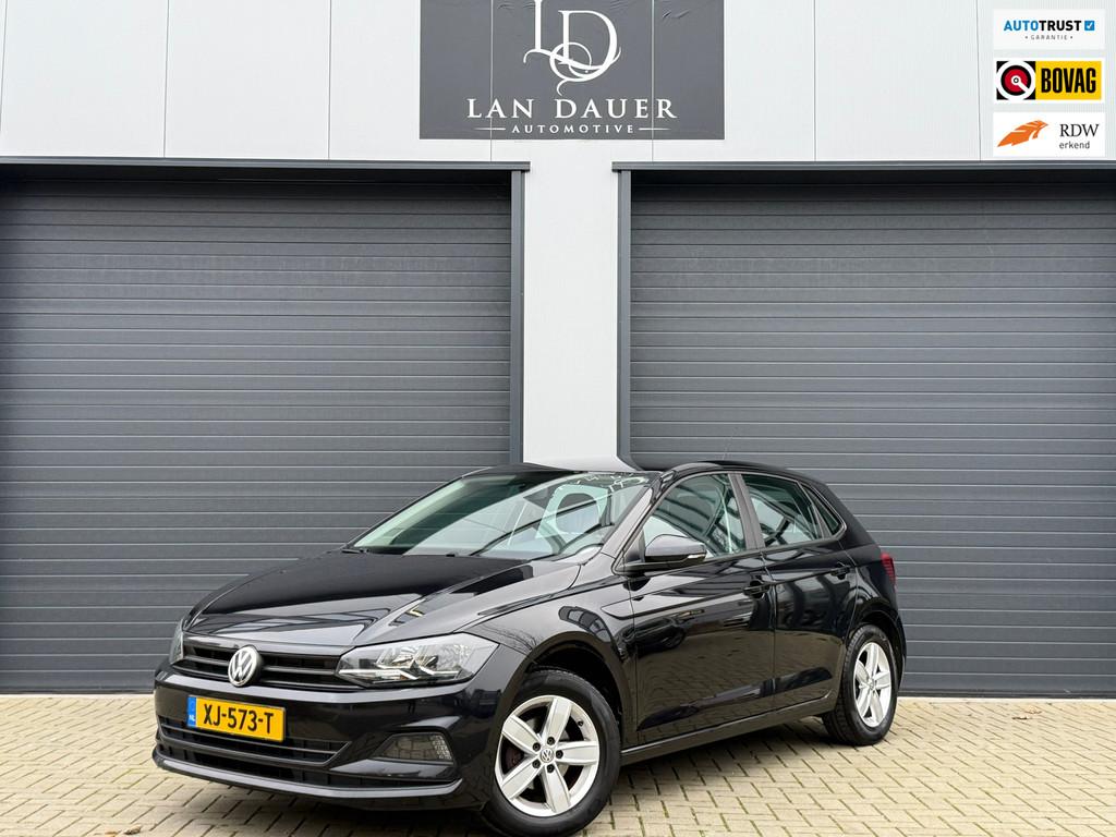Volkswagen Polo 1.0 MPI Comfortline / APK / 2018, Auto's, Volkswagen, 1005 kg, Euro 6, Zwart, Bedrijf