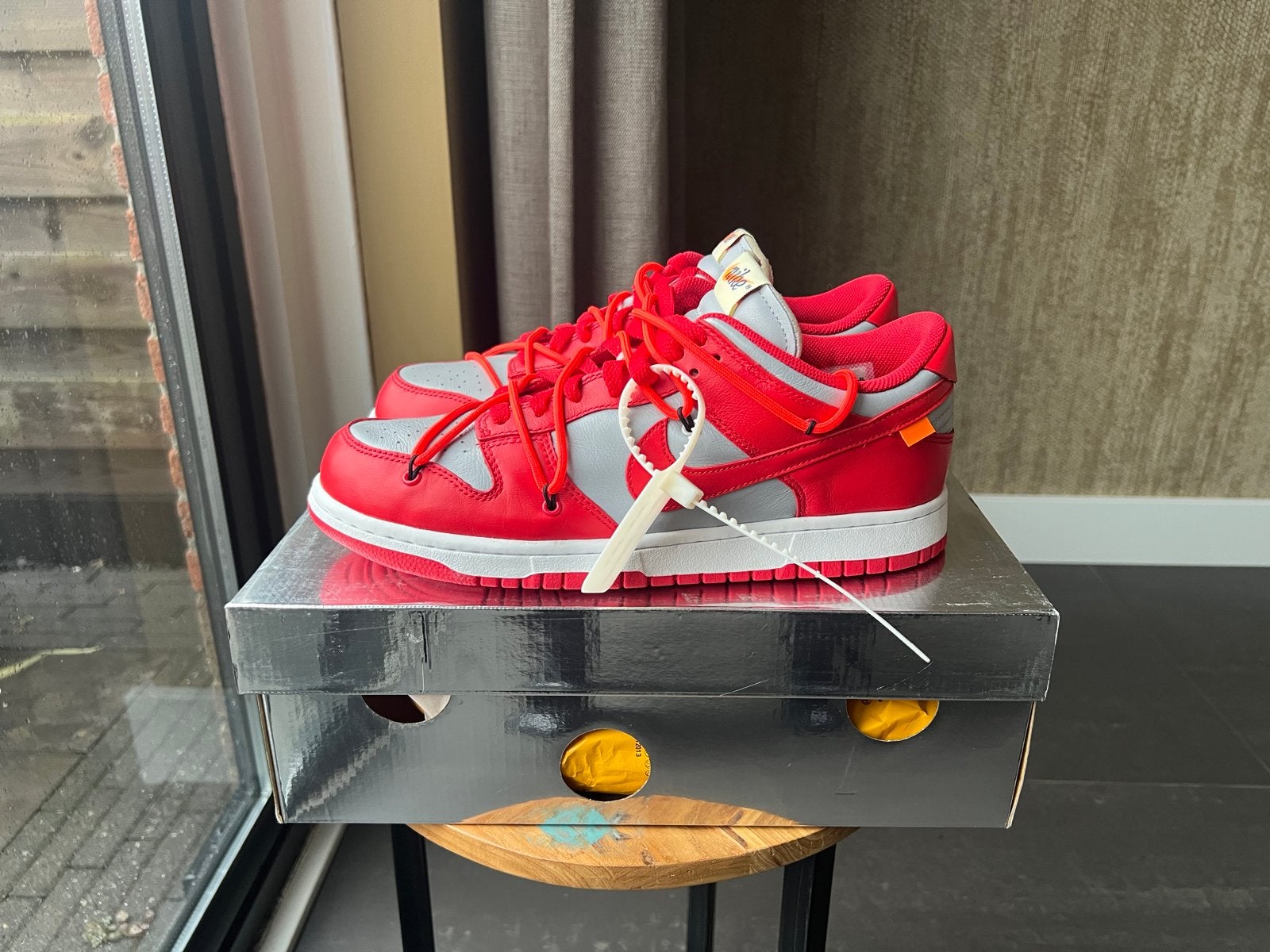 Nike Dunk Low Off-White University Red - Maat 43, Overige kleuren, Ophalen of Verzenden, Sneakers of Gympen, Zo goed als nieuw