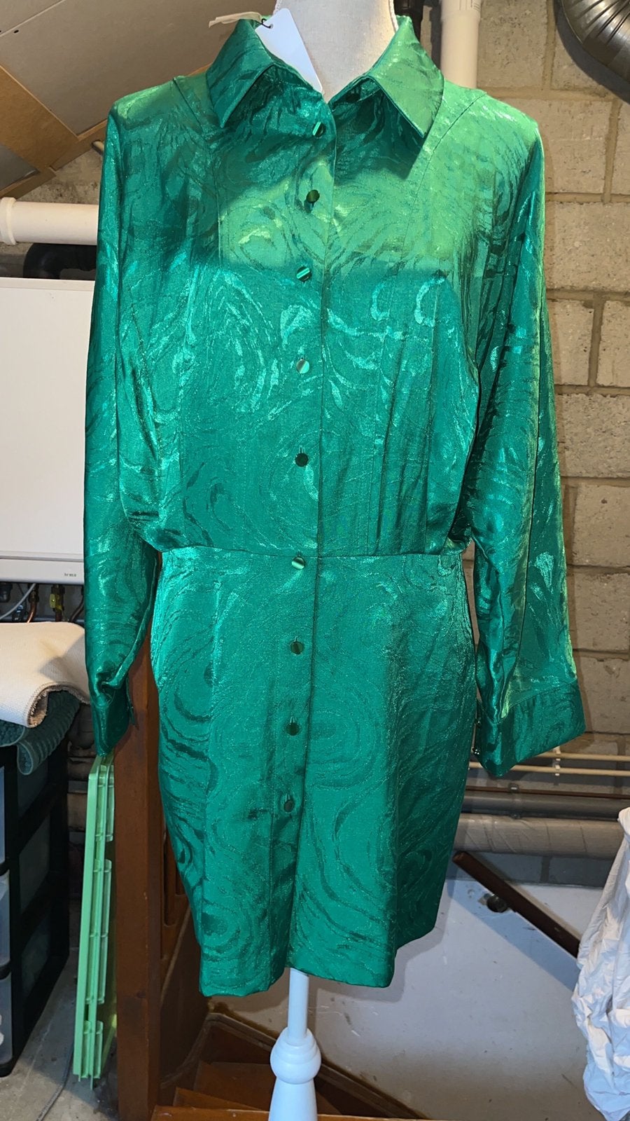 adL Groene satijnen jurk met knoopsluiting, Kleding | Dames, Zo goed als nieuw, Boven de knie, Groen, Ophalen
