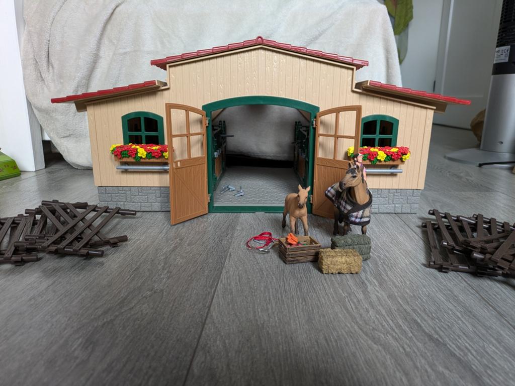 Paardenstal schleich, Ophalen of Verzenden, Zo goed als nieuw, Jongen of Meisje