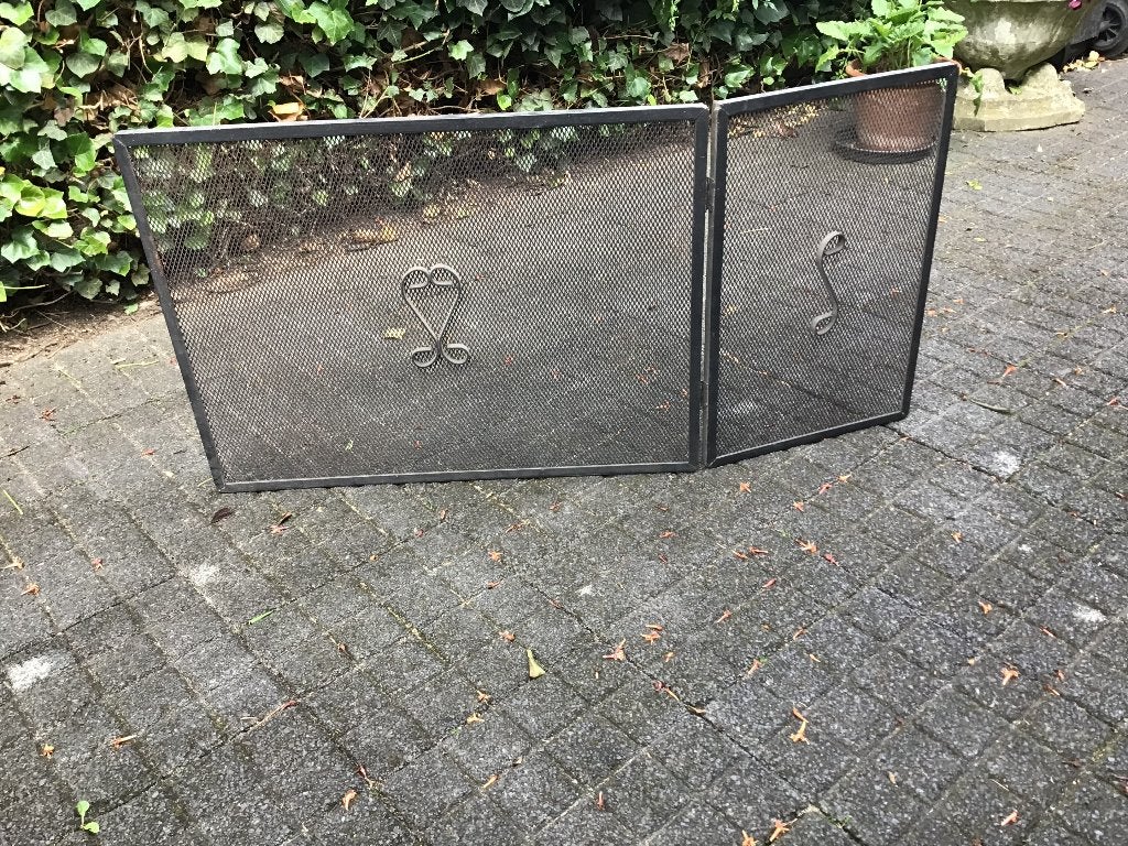 Haardscherm, smeedijzer., Ophalen, Gebruikt, Inzethaard, Houthaard