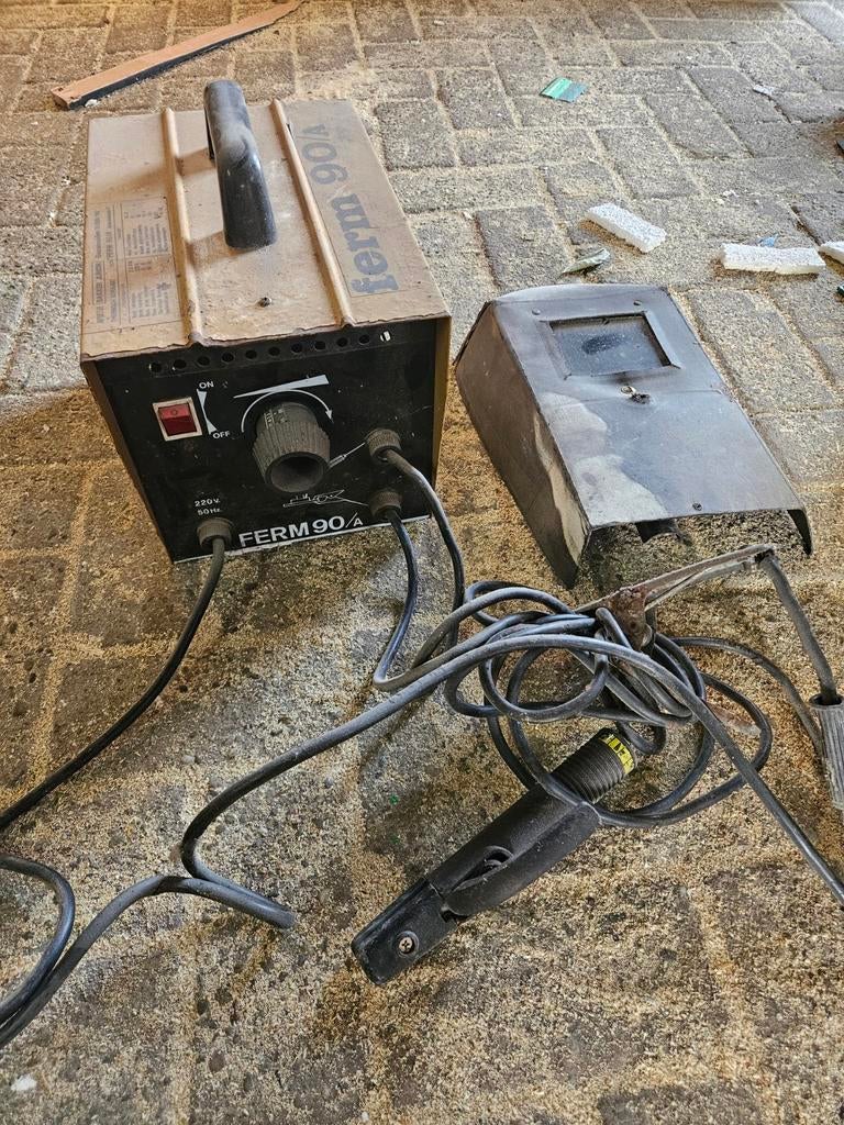 Ferm 90A Lasapparaat met laskap - Gebruikt, Ophalen, Gebruikt