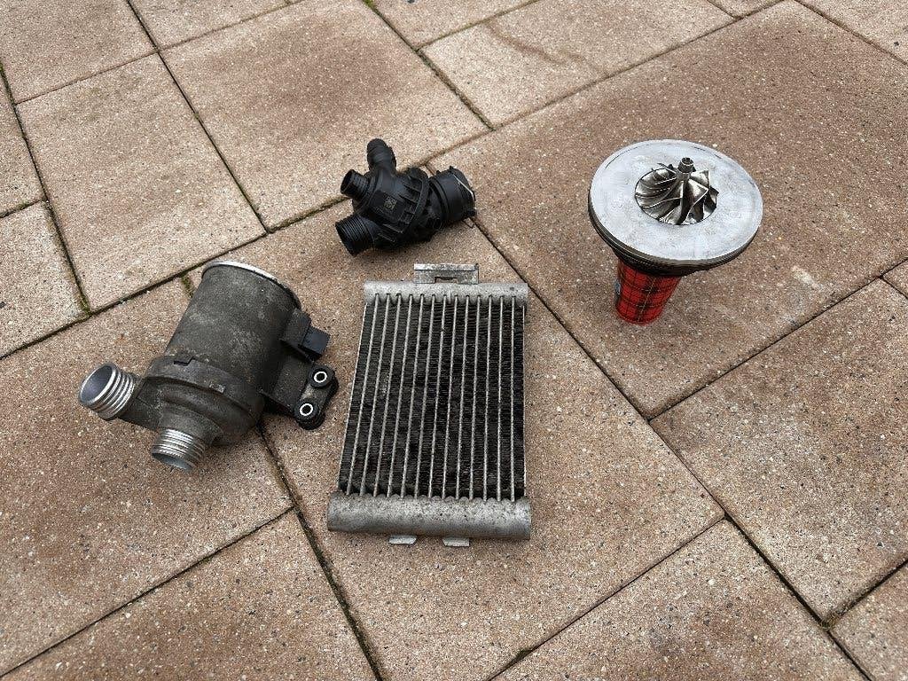 BMW N55 335i waterpomp thermostaat oliekoeler turbo 7588995, Ophalen of Verzenden, Gebruikt, BMW