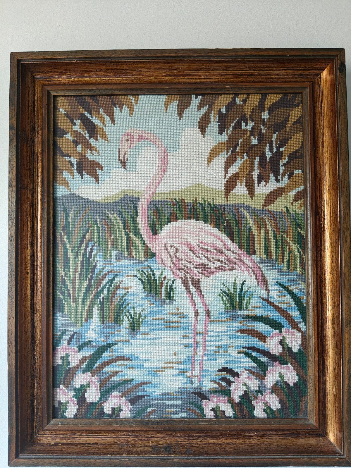 Vintage Borduurwerk Flamingo in Landschap met Houten Lijst, Antiek en Kunst, Ophalen, Handgeschilderd, Dieren, Vintage