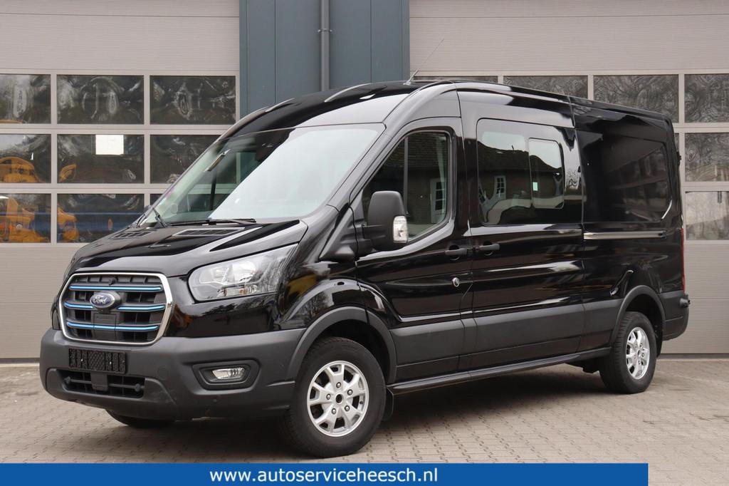 Ford E-Transit L3H2 68 kWh l DUBBEL CABINE l 2X SCHUIFDEUR l, Automaat, Met garantie (alle), Zwart, 317 km