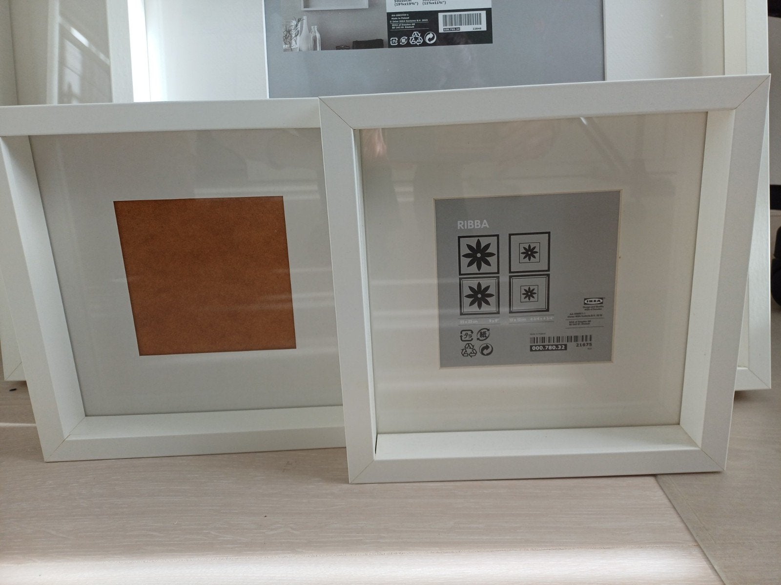 ikea, witte fotolijst 23x23 2 stuks, Ophalen, 23 cm, Met glas, 23 cm