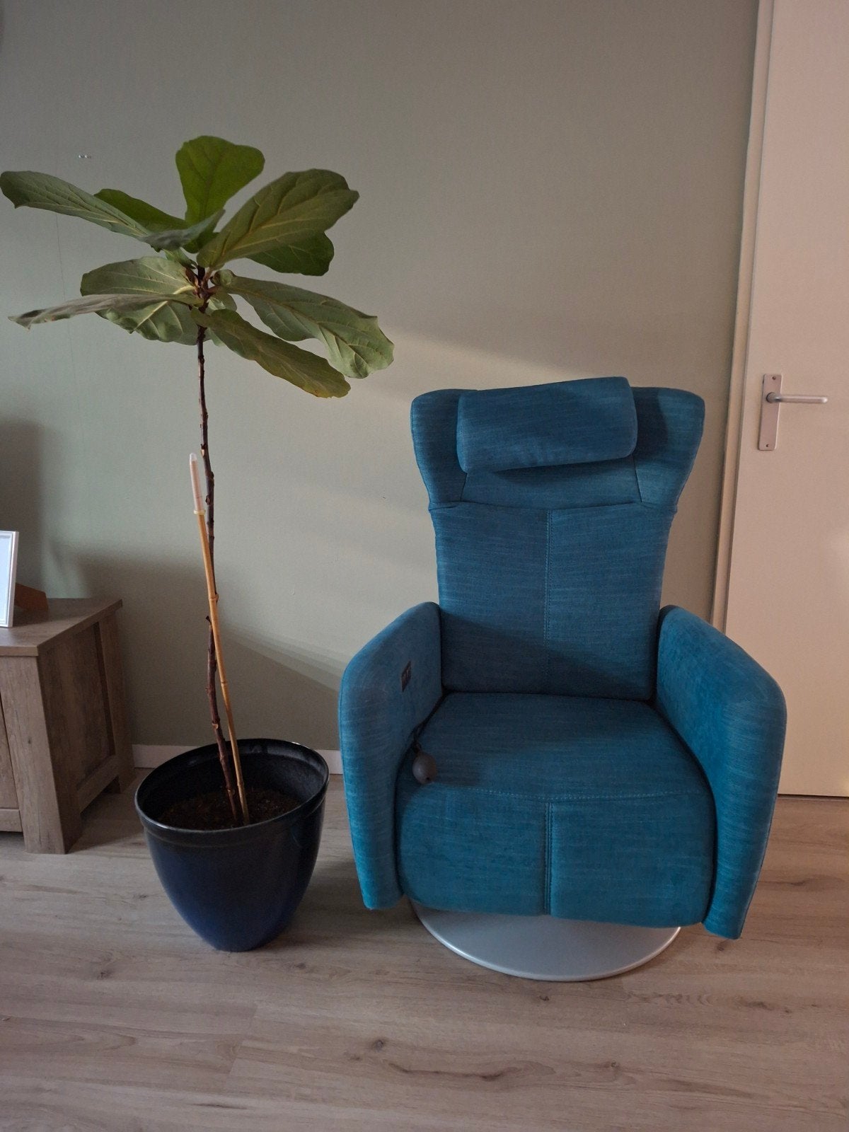 Prominent sta op fauteuil - Elektrisch verstelbaar - Blauw, Ophalen, Gebruikt, Blauw, Modern, Comfort