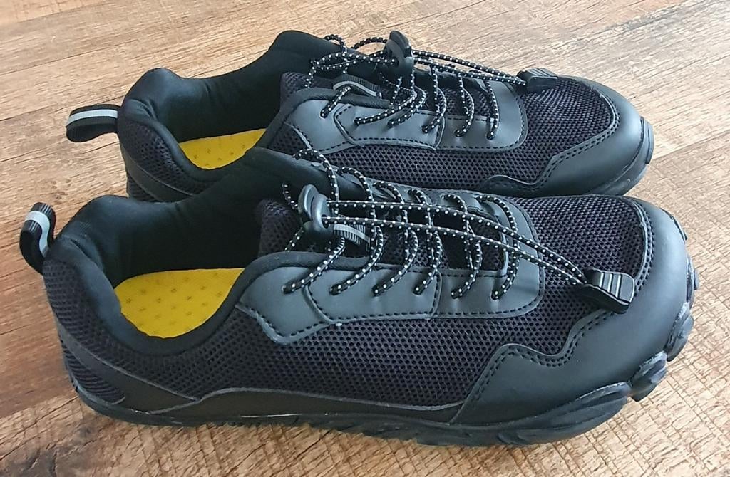 Barefoot schoenen zwart maat 41 ongedragen, Zwart, Ophalen of Verzenden, Zo goed als nieuw, Wandelschoenen of Bergschoenen