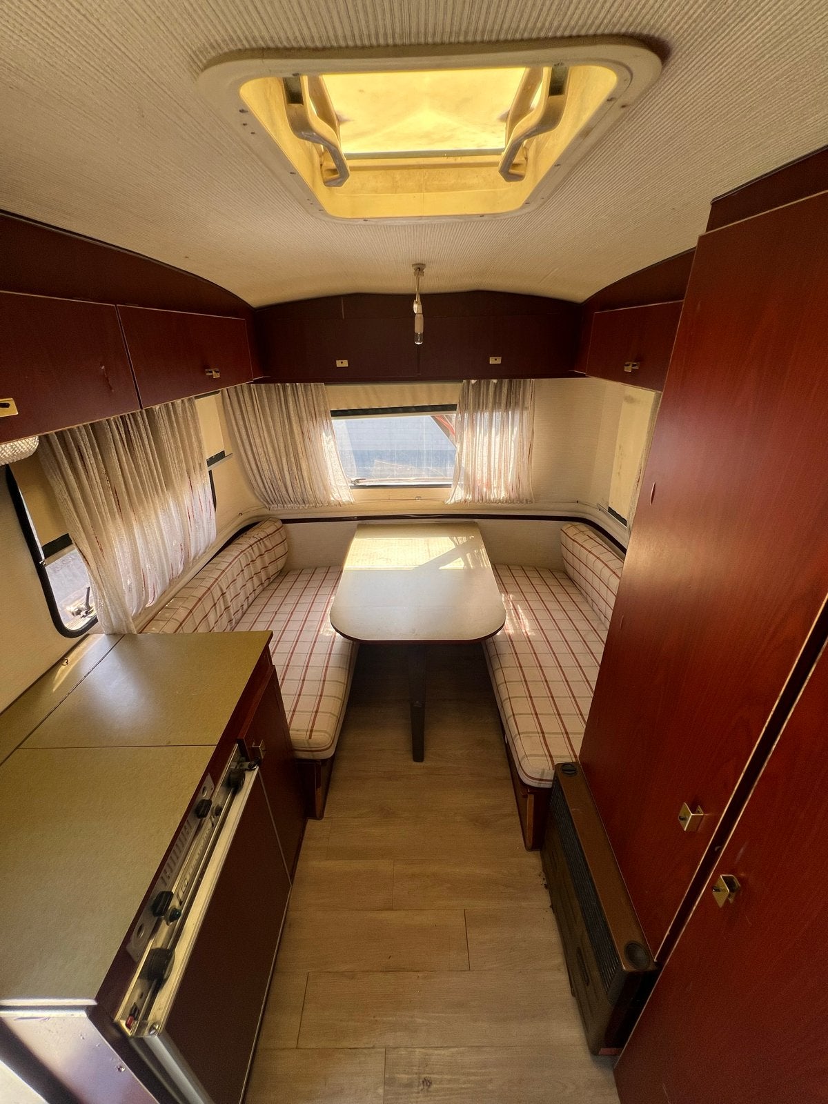 Lander Grasiella 340 Caravan uit 1979 - Familiebezit, Overige merken, Standaardzit, Luifel, Tot en met 3
