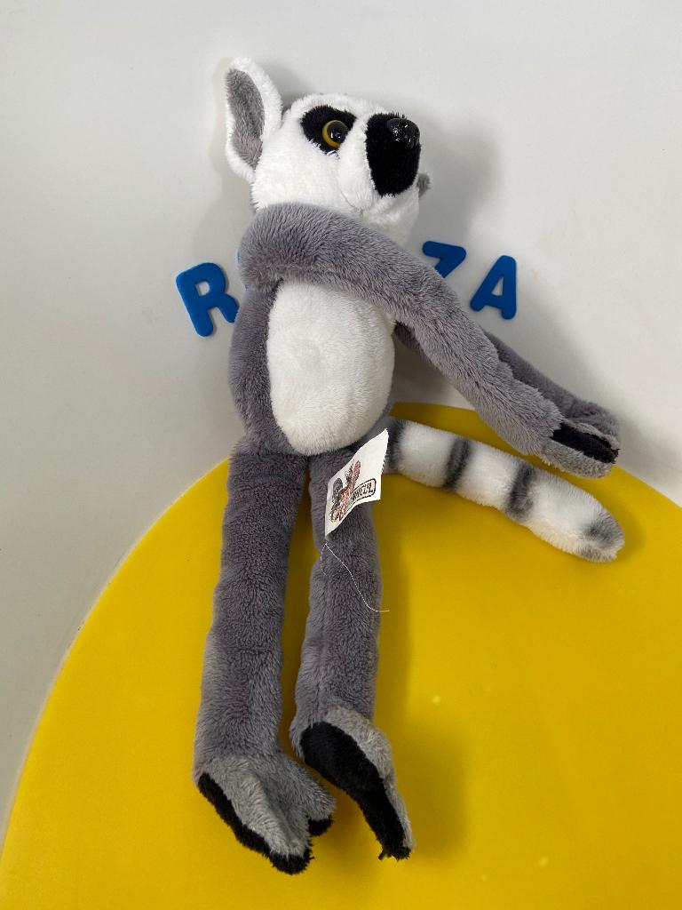 352 Apenheul aap grijs ringstaartmaki maki, Kinderen en Baby's, Speelgoed | Knuffels en Pluche, Ophalen of Verzenden, Overige typen