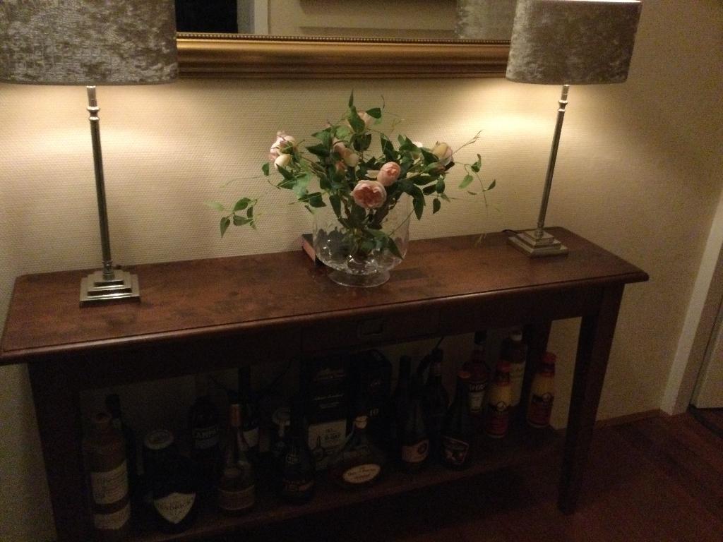 Sidetable massief hout140x35x76, Huis en Inrichting, Tafels | Sidetables, Ophalen, 100 tot 150 cm, Landelijk, basic, stoer, klassiek.( weet nietwelk houtsoort )