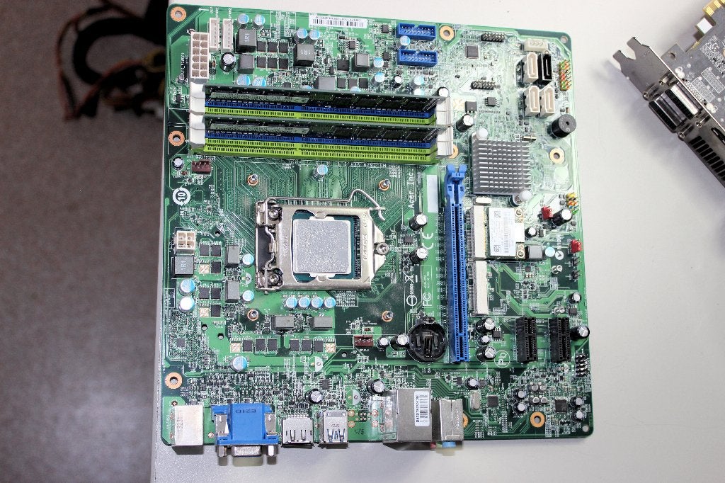 Moederbord Acer Aspire TC-603, Computers en Software, Moederborden, Gebruikt, LGA 1151, DDR3, Ophalen of Verzenden