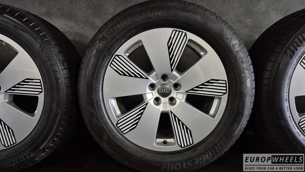 19 inch Audi E-tron 4KE velgen Zomerbanden Seat Tarraco Q7