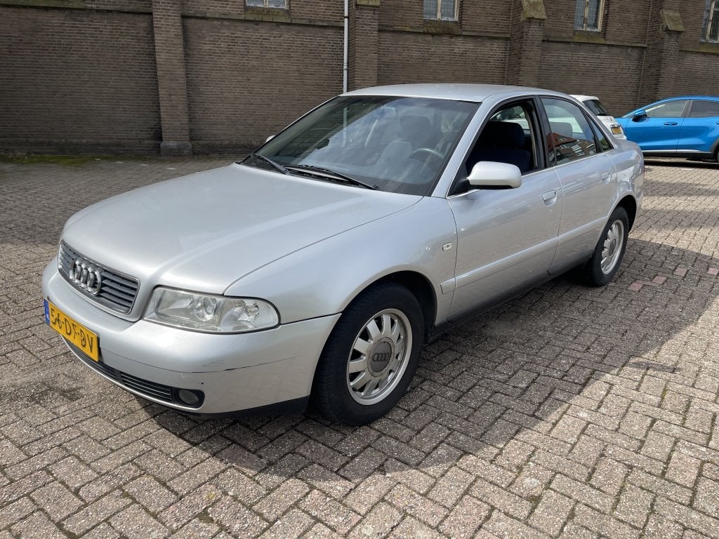 Audi A4 Limousine 1.8 5V Advance Inruilauto Meeneemprijs, foto 9
