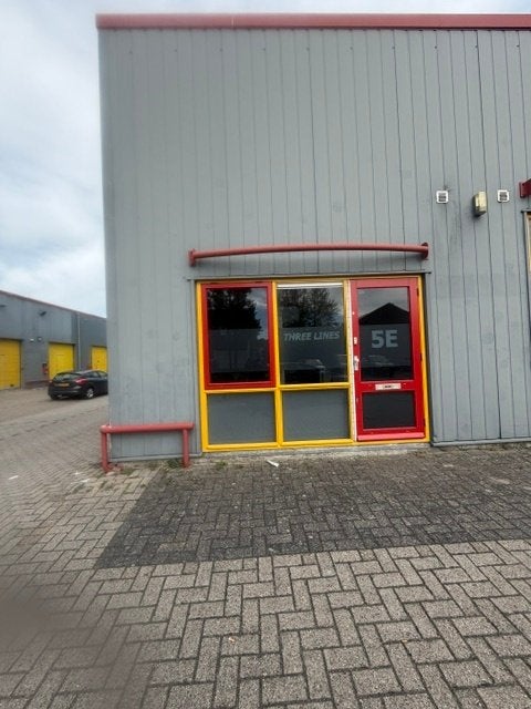 te huur bedrijfsruimte in Almere, 70 m², Huur, Bedrijfsruimte