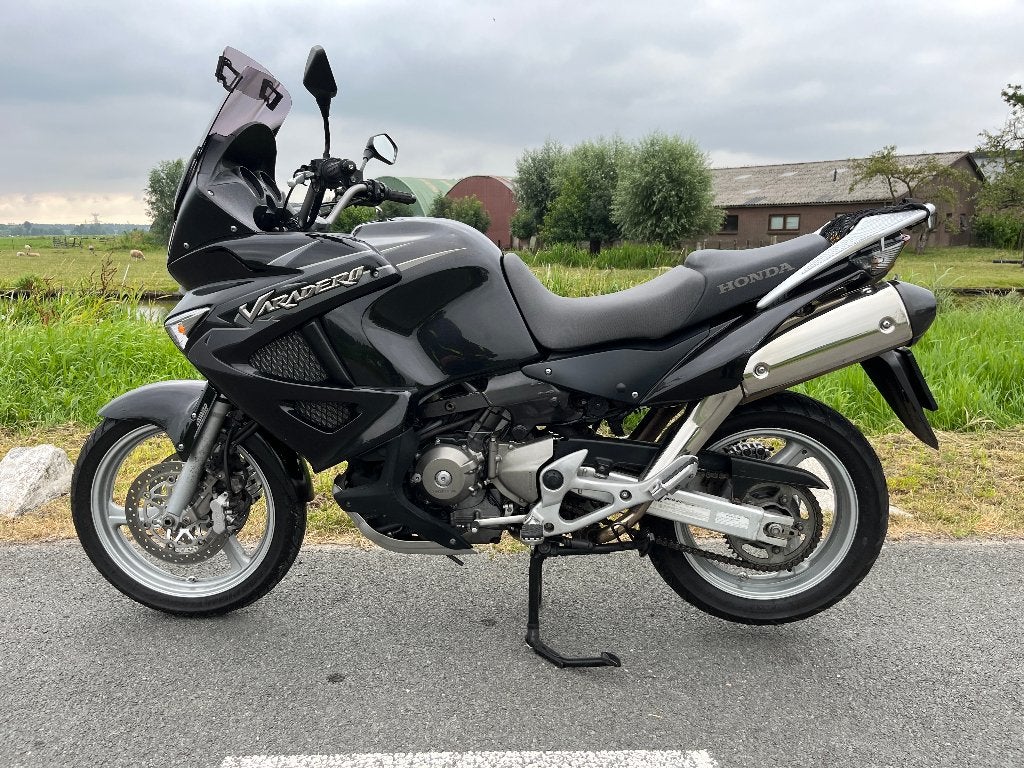Honda Varadero Xl 1000, Motoren, Motoren | Honda, Particulier, Toermotor, meer dan 35 kW, 2 cilinders, Motorrijbewijs A, ABS, Handgeschakeld