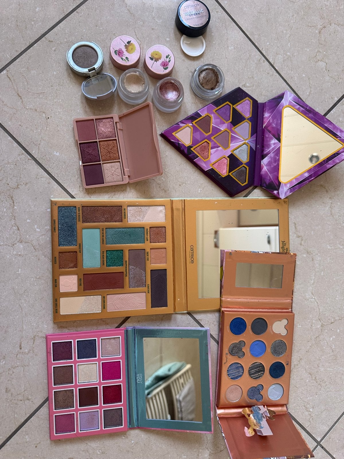 Grote make-up collectie: oogschaduwpaletten en meer, Ophalen, Zo goed als nieuw, Make-up, Overige kleuren