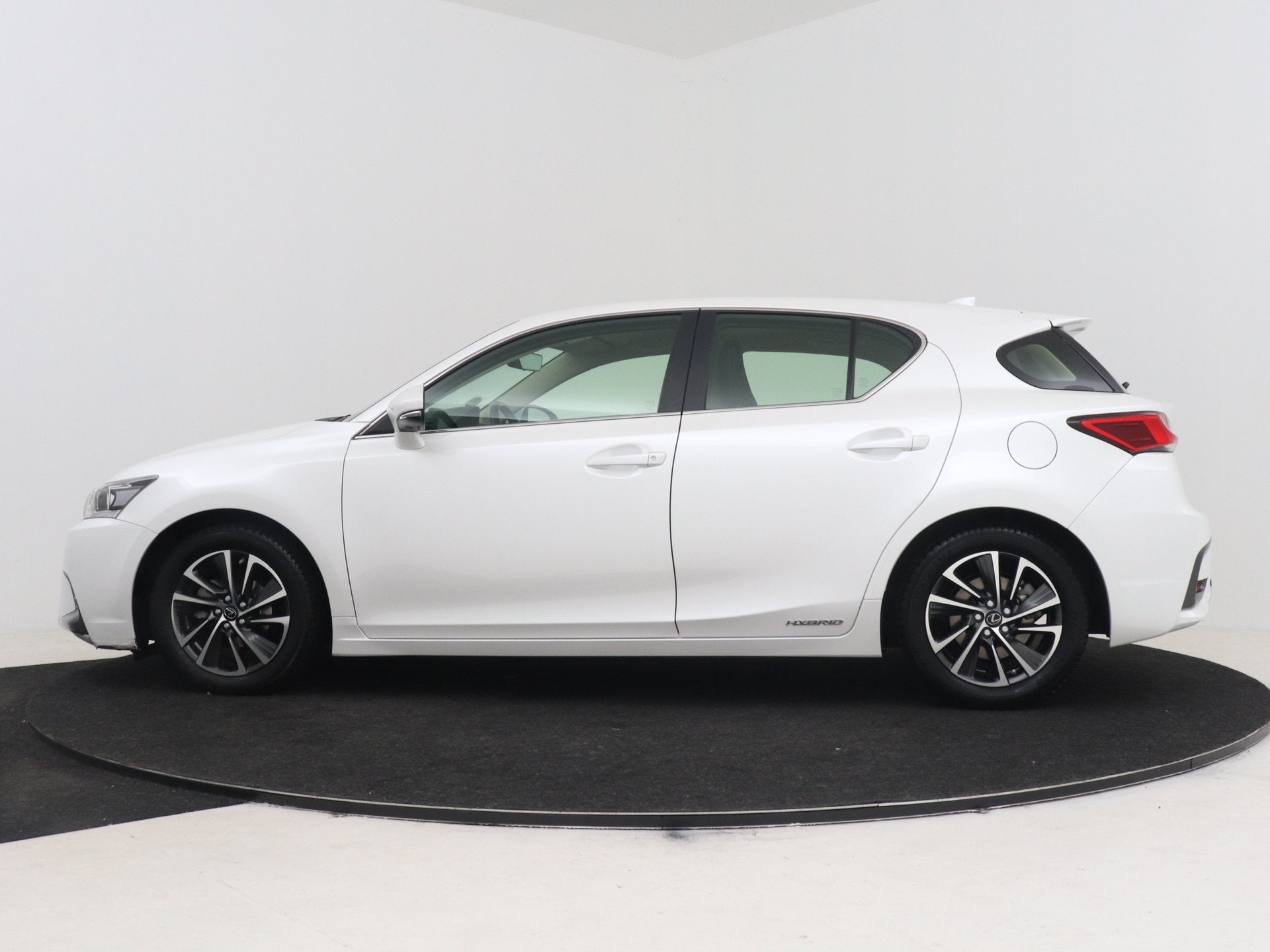 Lexus CT 200h Business Line | Adaptive Cruise Control | Trek, Auto's, 136 pk, Gebruikt, 4 cilinders, Wit