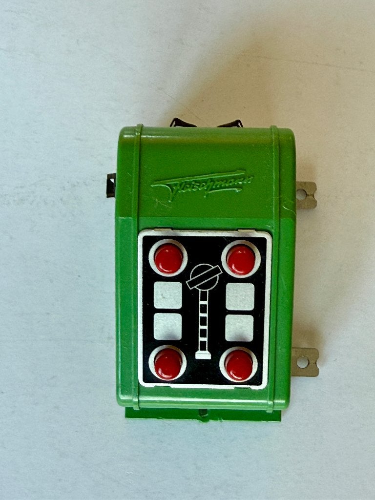 Fleischmann groene schakelaar voor 4 ontkoppelrails, Hobby en Vrije tijd, Modeltreinen | H0, Ophalen, Transformator of Voeding