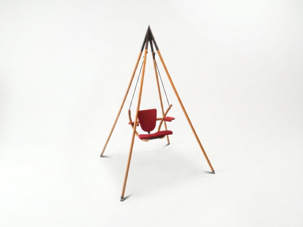 HÅG Swing bij TheReSales, Huis en Inrichting, Banken | Voetenbanken en Poefen, Ophalen, 125 cm of meer, Design, 125 cm of meer