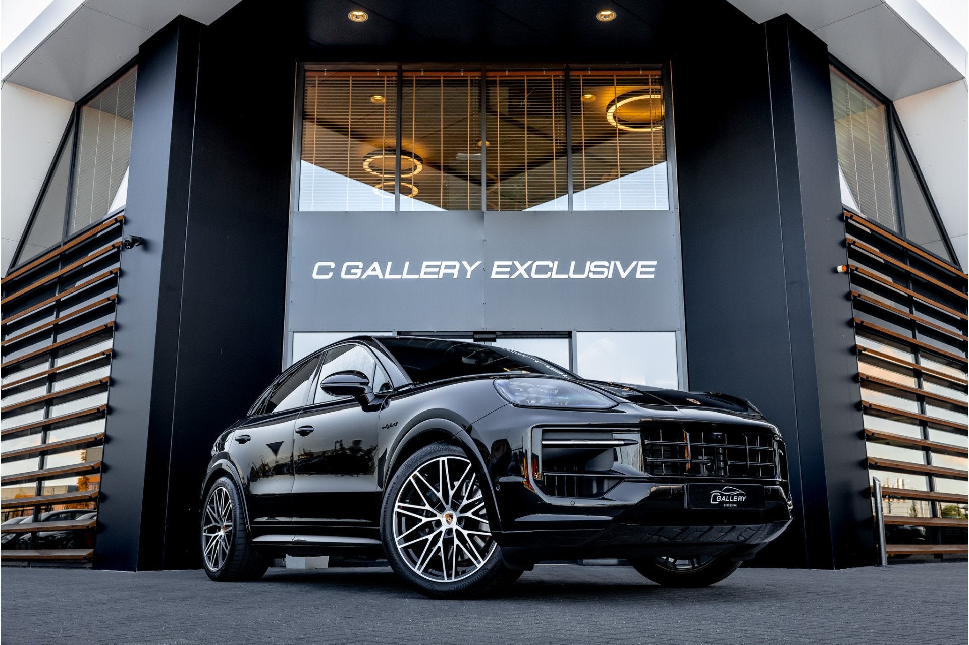 Porsche Cayenne Coupé 3.0 E-Hybrid - BTW | Sport Chrono + |, Automaat, Gebruikt, 2995 cc, 4 stoelen