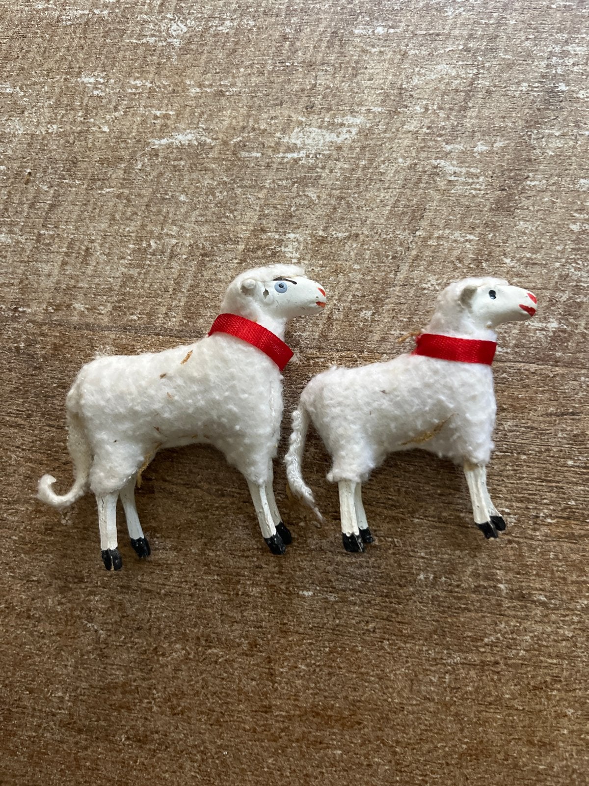 2 oude schaapjes ertsgebergte, Ophalen of Verzenden