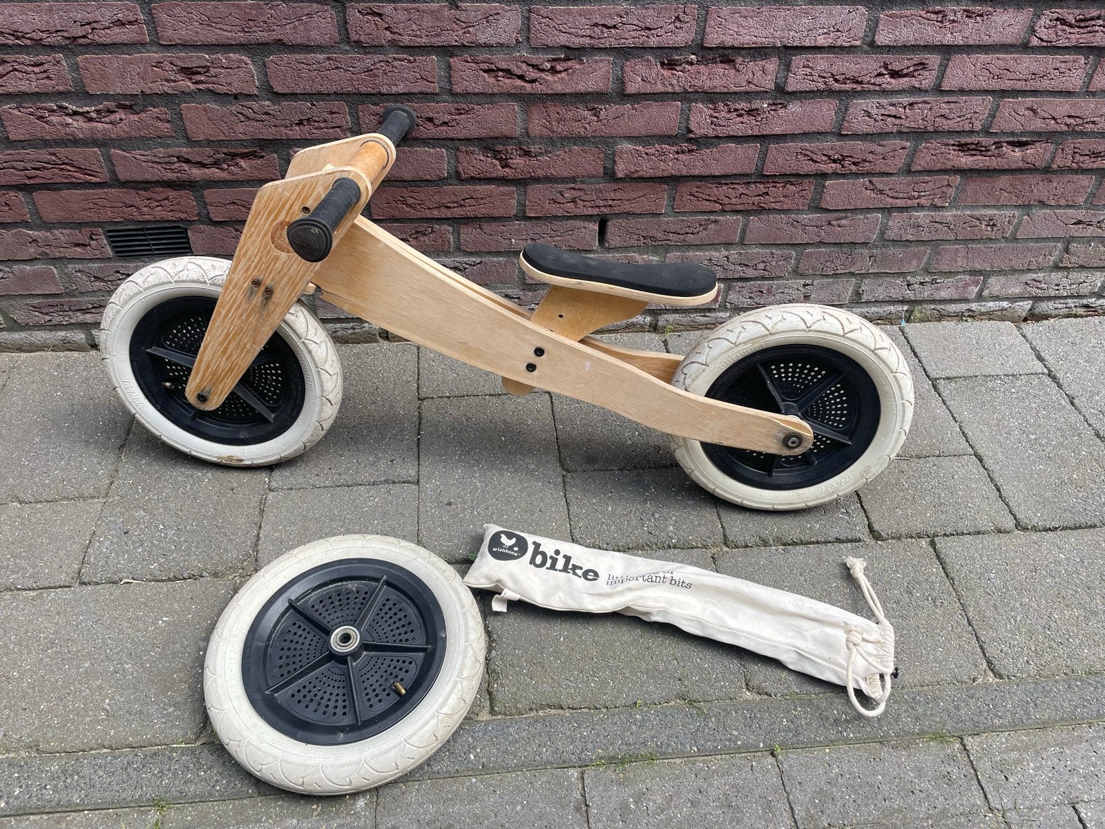 Houten loopfiets/driewieler - Wishbone Bike, Ophalen, Gebruikt, Verstelbare zitting