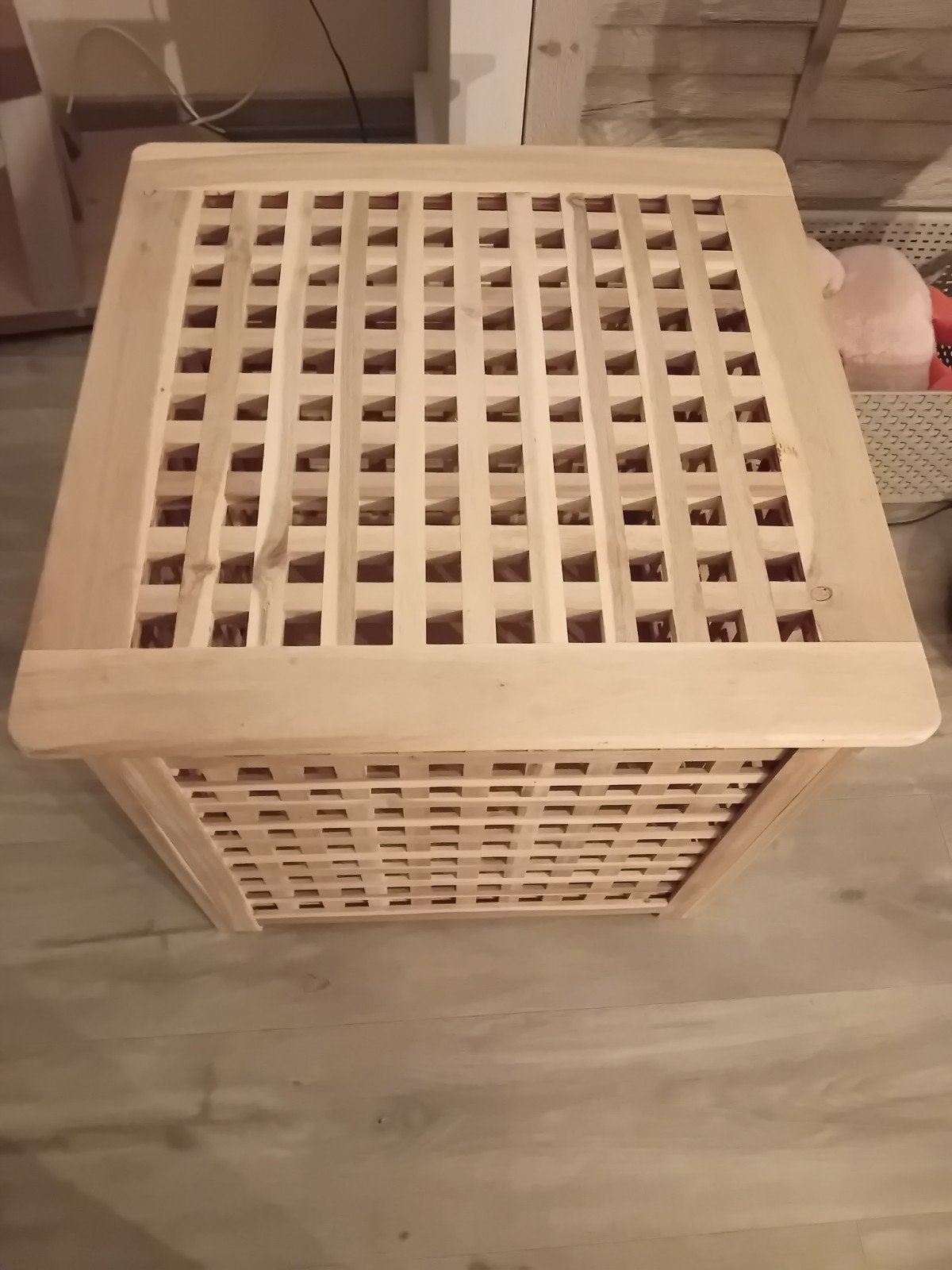 zgan ikea hol kist/tafeltje 50 x50 cm kan een boel in, Ophalen, Zo goed als nieuw, Opbergmeubel, Met deksel