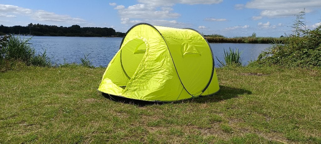 POPUP tent 220x130x105 hoog 15 euro, Caravans en Kamperen, Ophalen of Verzenden, Zo goed als nieuw, Tot en met 2