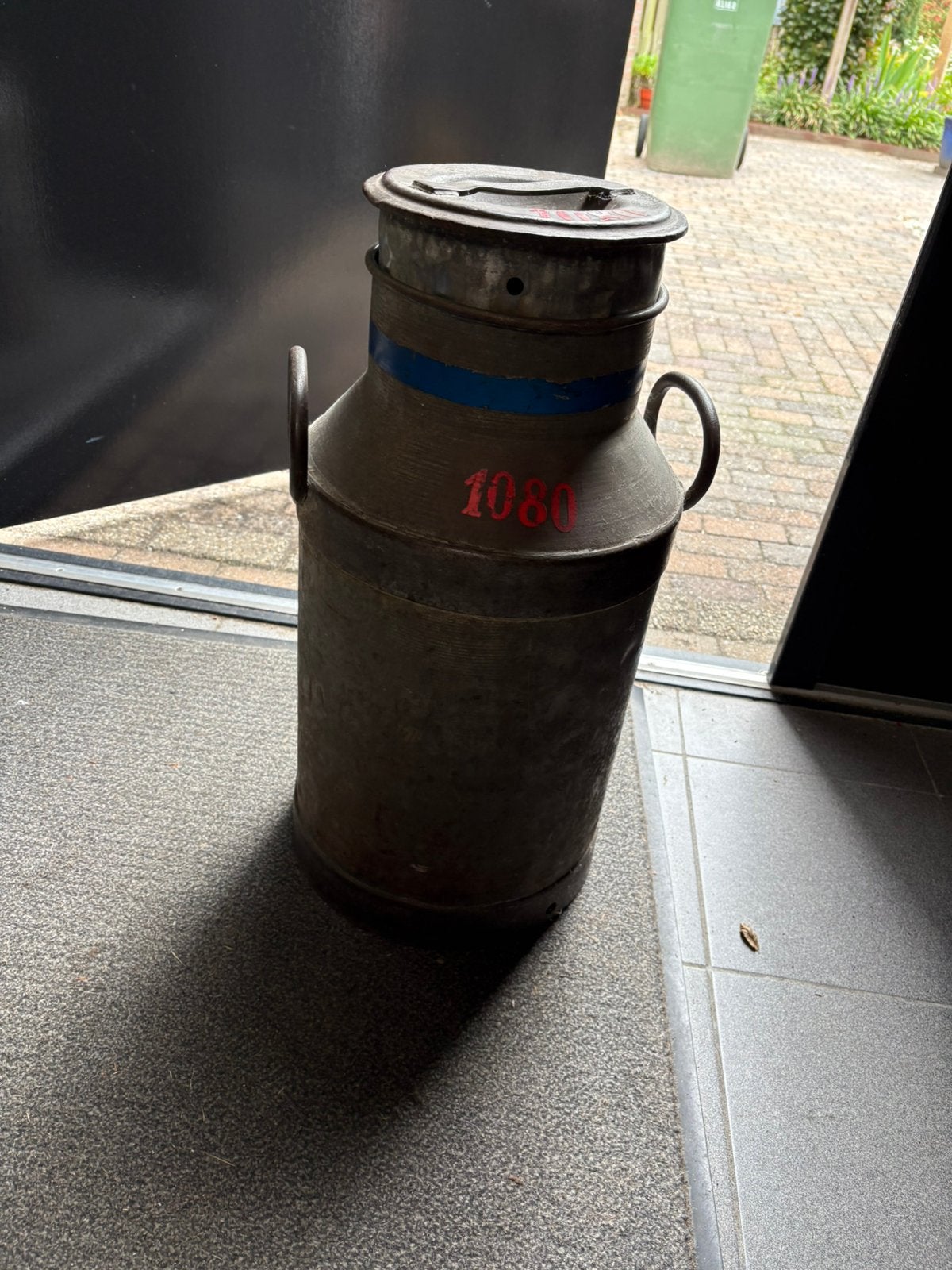 Goede melkkan, Ophalen, Gebruikt