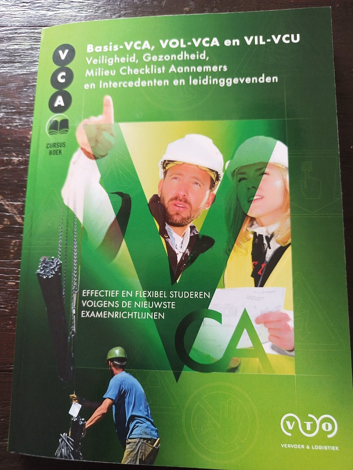 VCA Basis, VCA-VOL en VCA-VIL, Ophalen of Verzenden, Nieuw, Overige niveaus, Nederlands