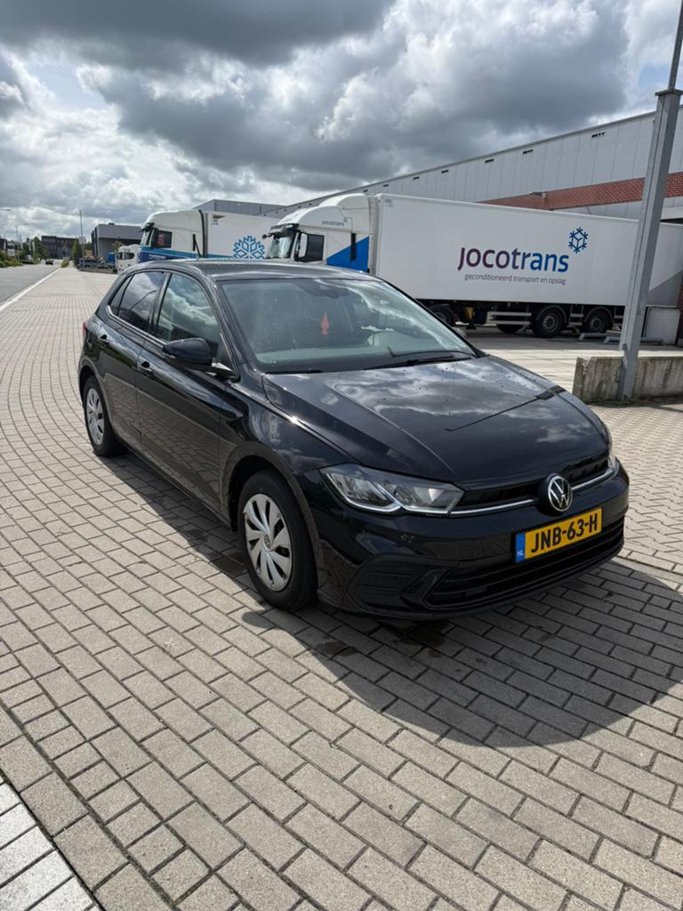 Volkswagen Polo 1.0 TSI 95pk Dsg-7 2022 Zwart, Auto's, Zwart, 95 pk, 1104 kg, Zwart