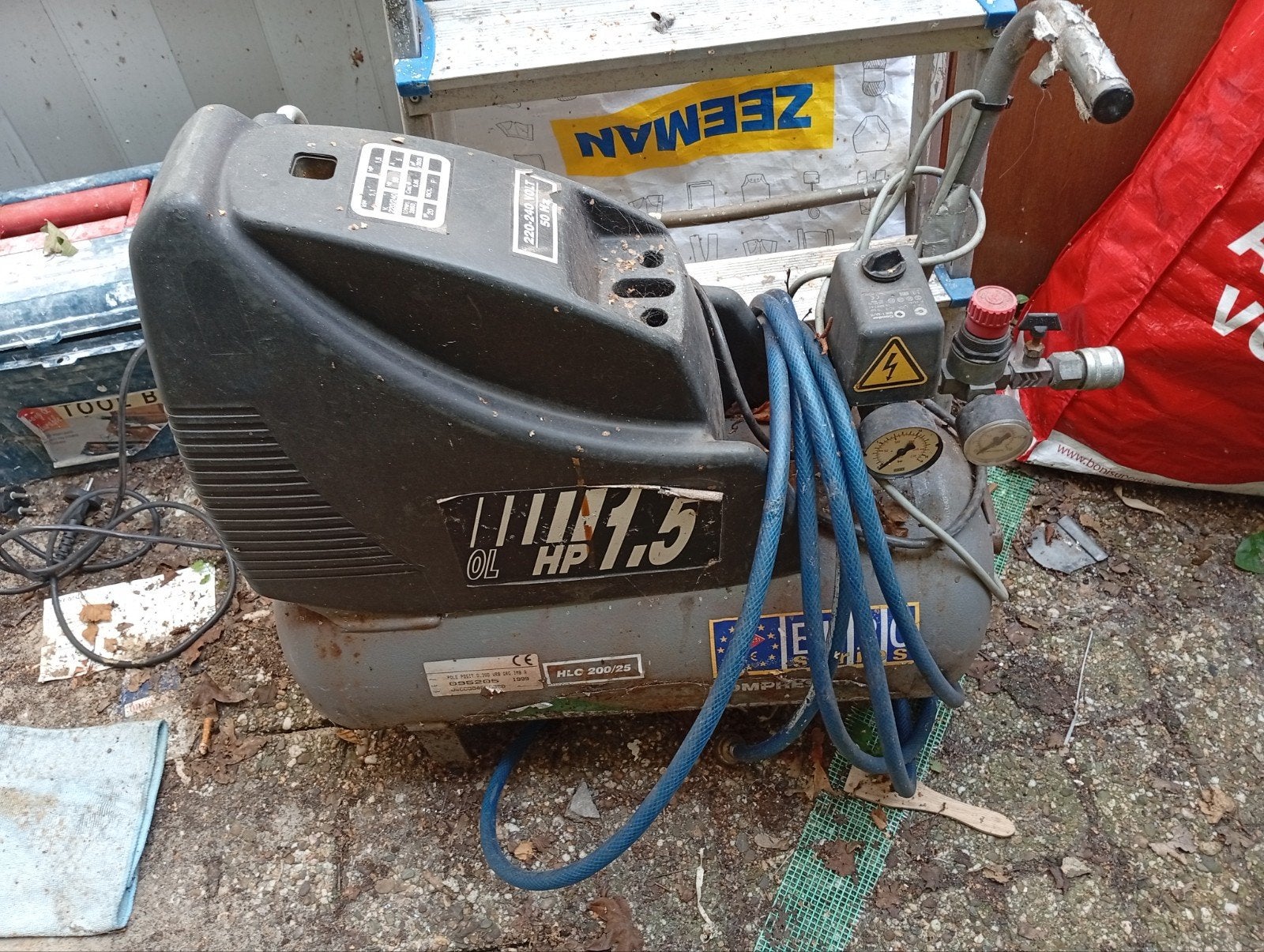 Gebruikte compressor 1.5 PK - Ideaal voor diverse klussen, Doe-het-zelf en Verbouw, Compressors, Ophalen of Verzenden