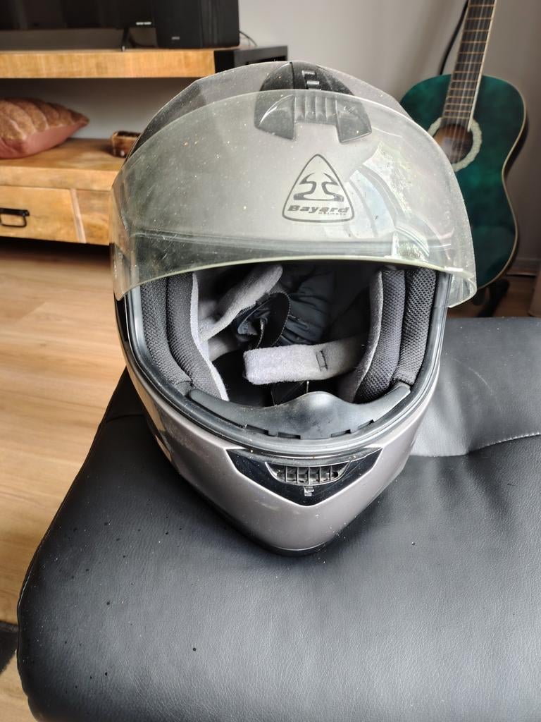 Motorhelm voor heren gebruik maar in goede staat., Motoren, Ophalen of Verzenden, Tweedehands, Heren, Overige merken