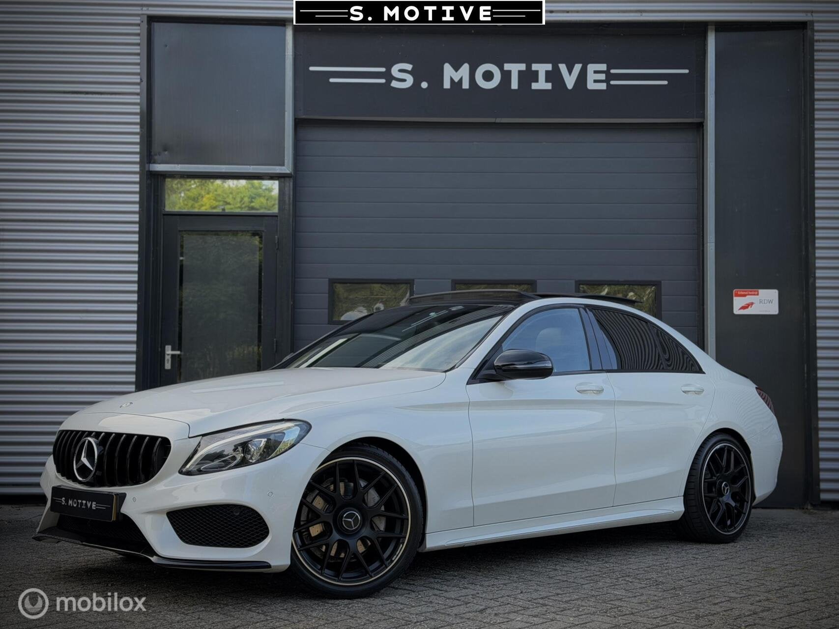 Mercedes C-klasse 180 AMG NAP, Pano, Camera, Memory, Leder,, Auto's, Automaat, Wit, Bedrijf, Sedan