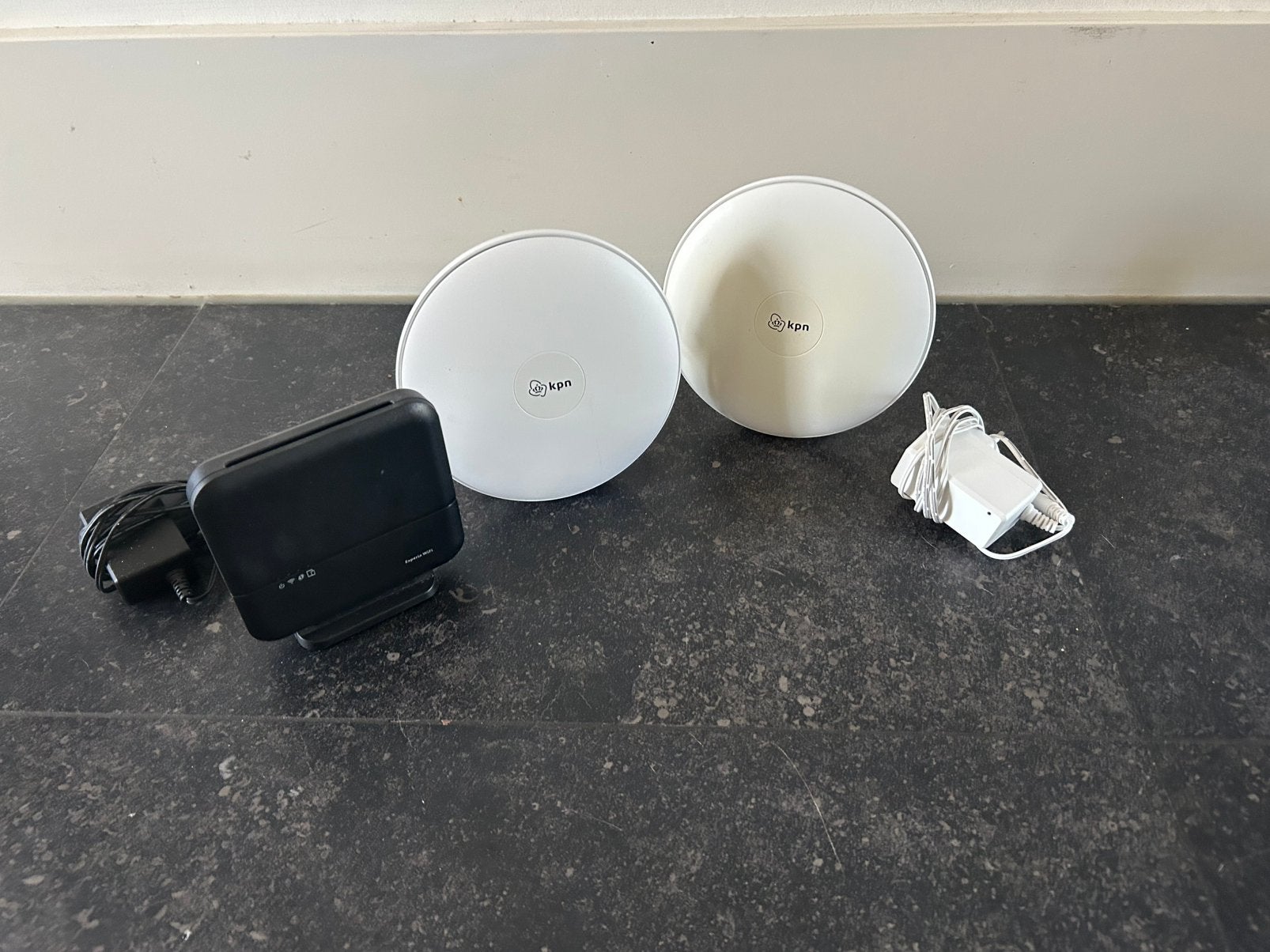 KPN Super Wifi versterkers, Telecommunicatie, Mobiele telefoons | Telefoon-opladers, Universeel, Gebruikt, Ophalen of Verzenden