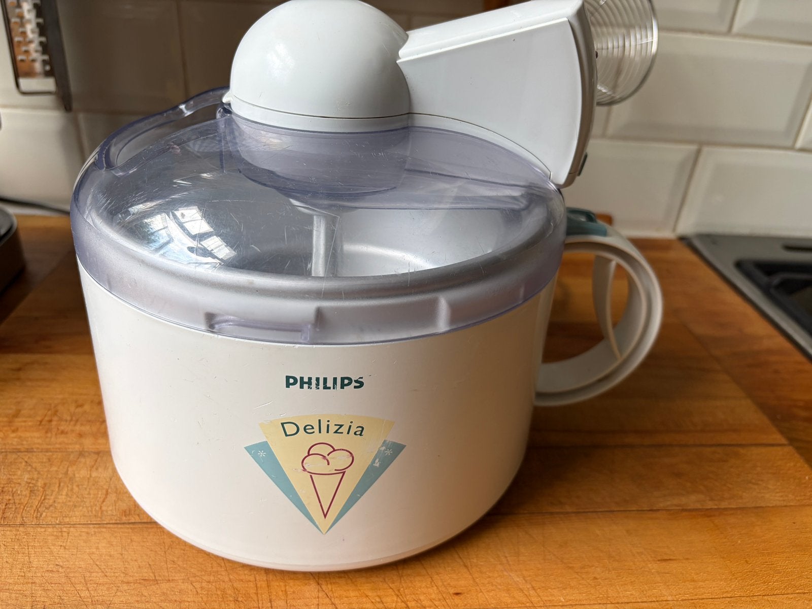 Ijsmachine philips delizia, netjes, werkt perfect, Ophalen of Verzenden, Zo goed als nieuw