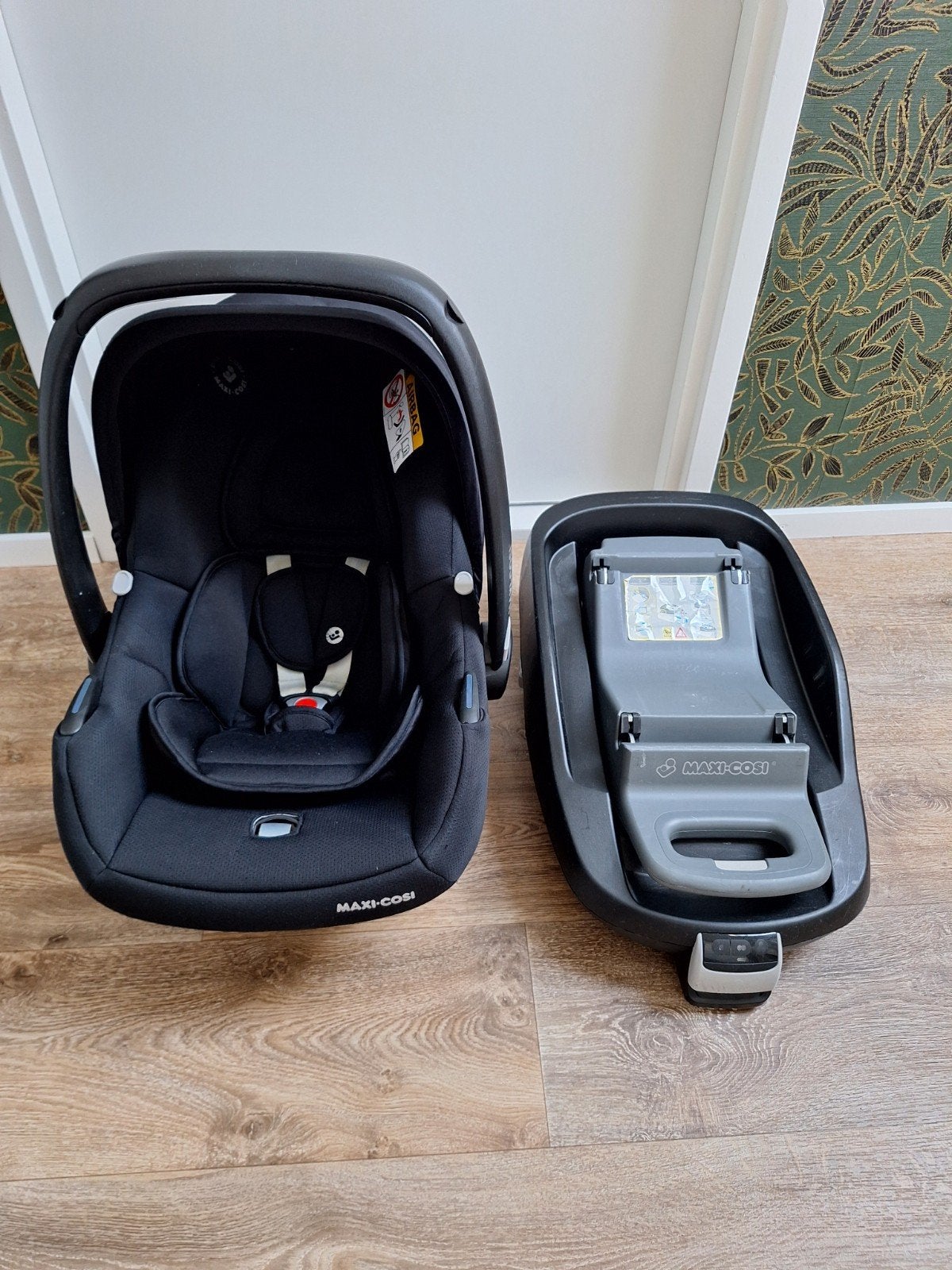 Maxi Cosi autostoel met FamilyFix base, Ophalen, Zo goed als nieuw, Isofix, 0 t/m 13 kg