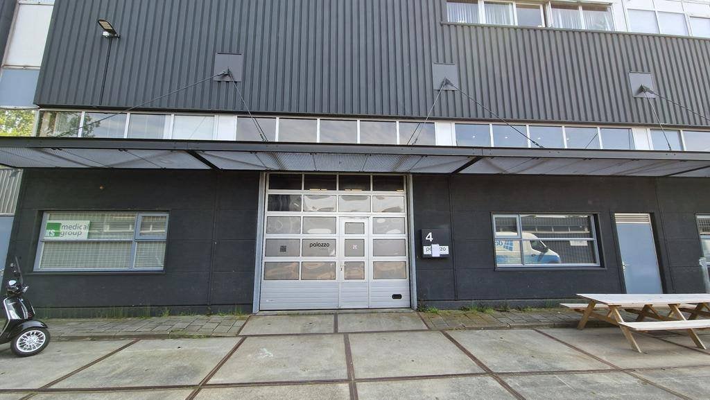 BEDRIJFSRUIMTE UNIT OPSLAG KANTOOR LOODS  360 MT GRONINGEN, 360 m², Huur, Bedrijfsruimte