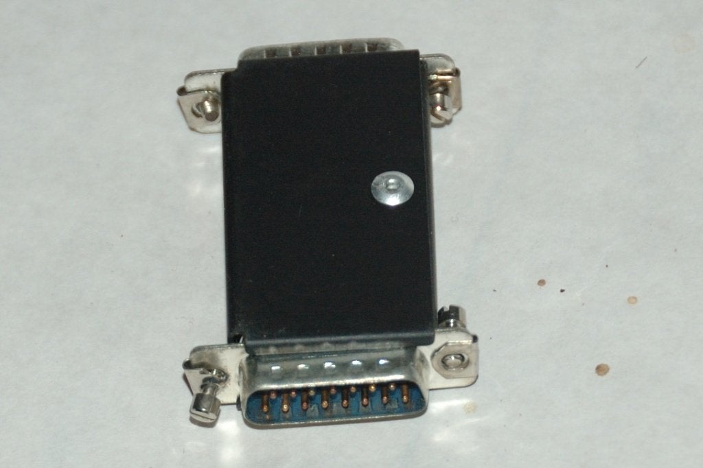 verloopstuk D-sub 15 pins male-male. voor vintage gamepoort?, Ophalen of Verzenden, Zo goed als nieuw