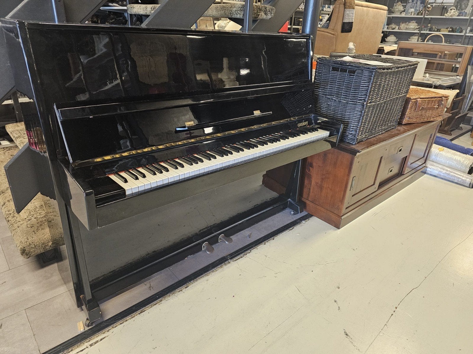 Cherny Piano Zwart - Klassiek en Elegant, Muziek en Instrumenten, Ophalen, Gebruikt, Zwart