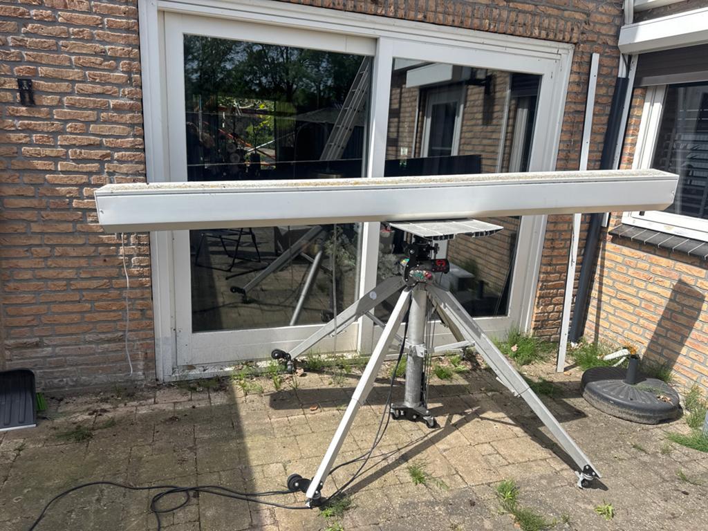Elektrisch rolluik - 290 cm breed, Doe-het-zelf en Verbouw, Rolluiken, Gebruikt, 200 cm of meer, Wit, Elektrische bediening, Ophalen