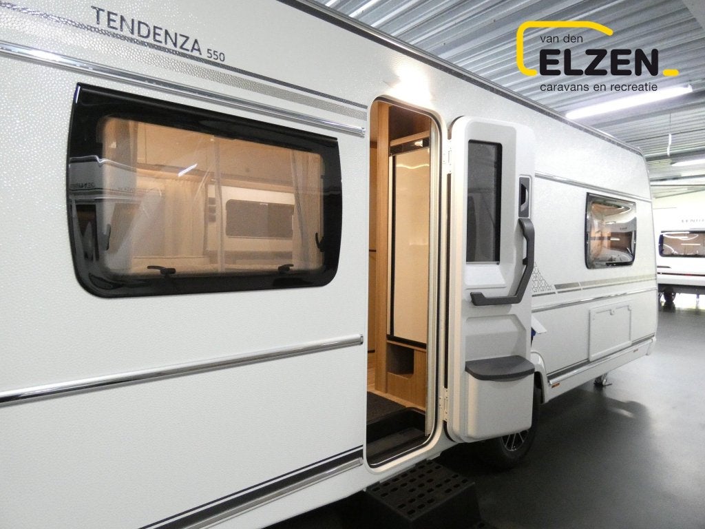 Fendt Tendenza 550 SG - Model 2027, Caravans en Kamperen, Rondzit, Bedrijf, Serviceluik, 1250 - 1500 kg