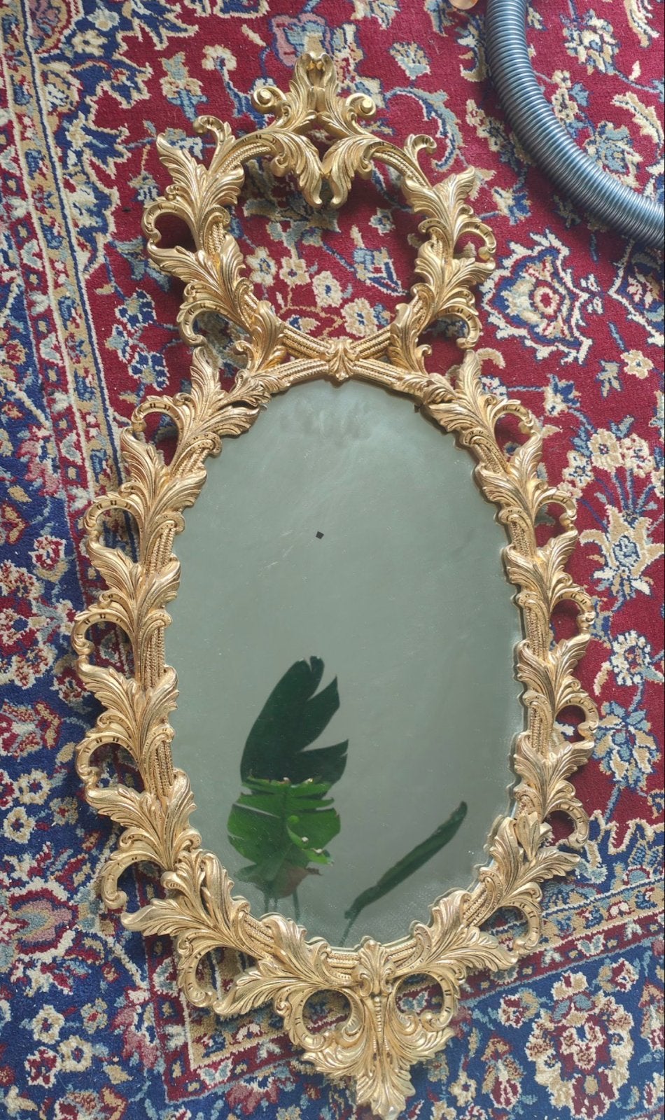 Gouden Barok Spiegel - Ovaal met Sierlijke Lijst, Ophalen of Verzenden, Ovaal, 50 tot 100 cm, 100 tot 150 cm