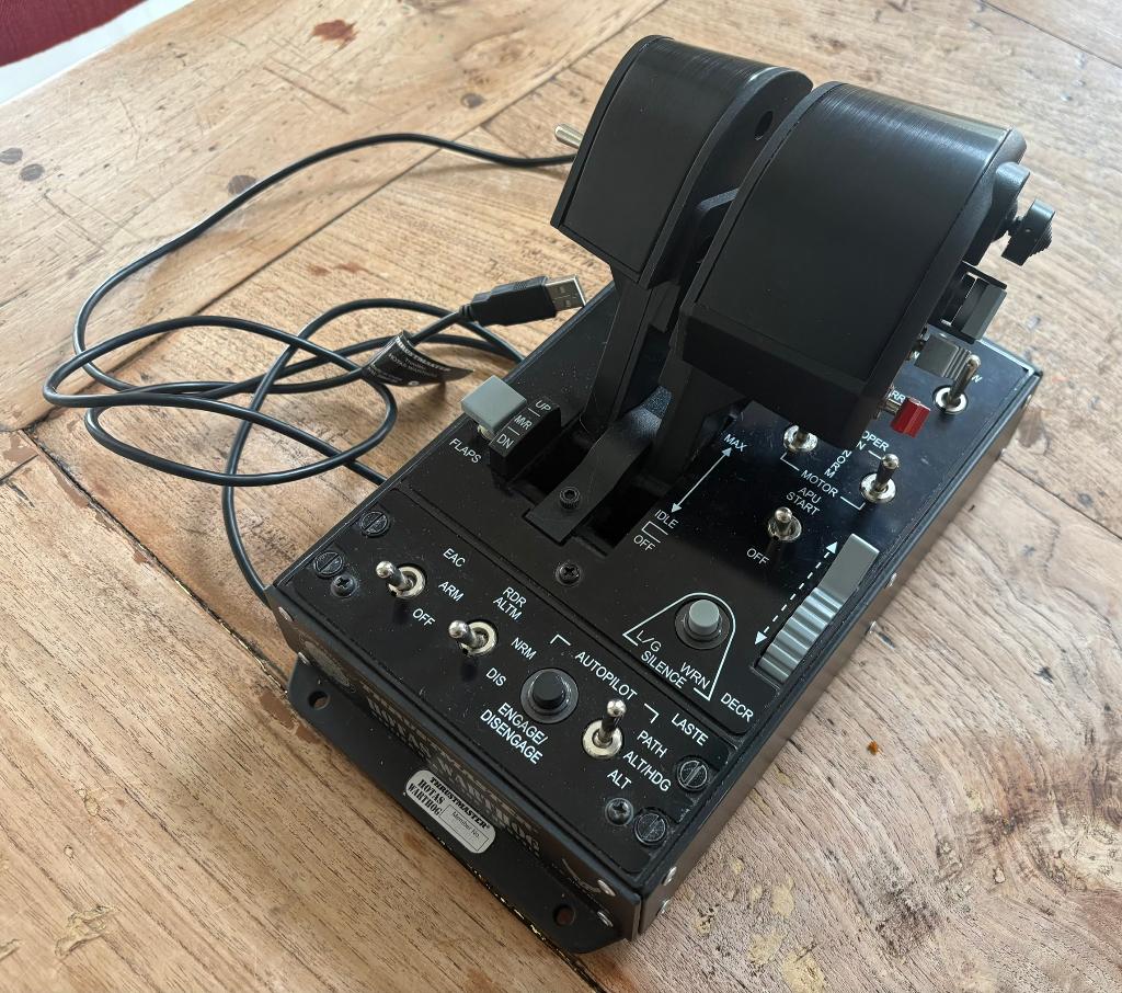 Thrustmaster Hotas Warthog Dual Throttle, Computers en Software, Joysticks, Gebruikt, Ophalen of Verzenden