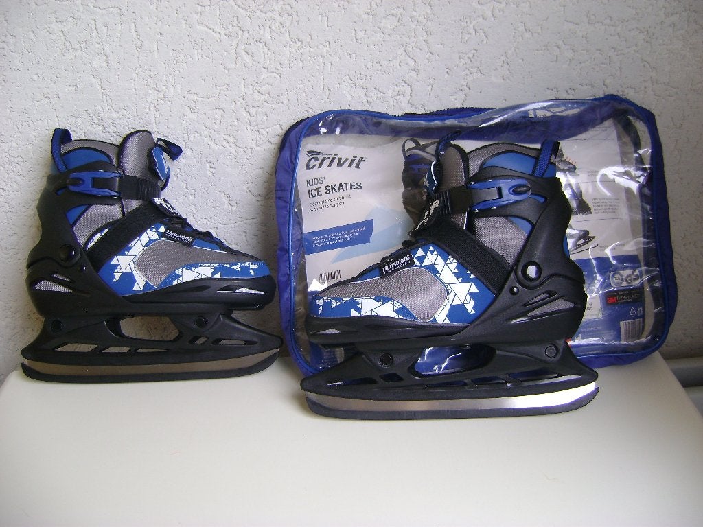nieuwe blauw/zwarte schaatsen in 5maten verstelbaar mt 33/37, Overige merken, Nieuw, Ophalen of Verzenden, IJshockeyschaatsen
