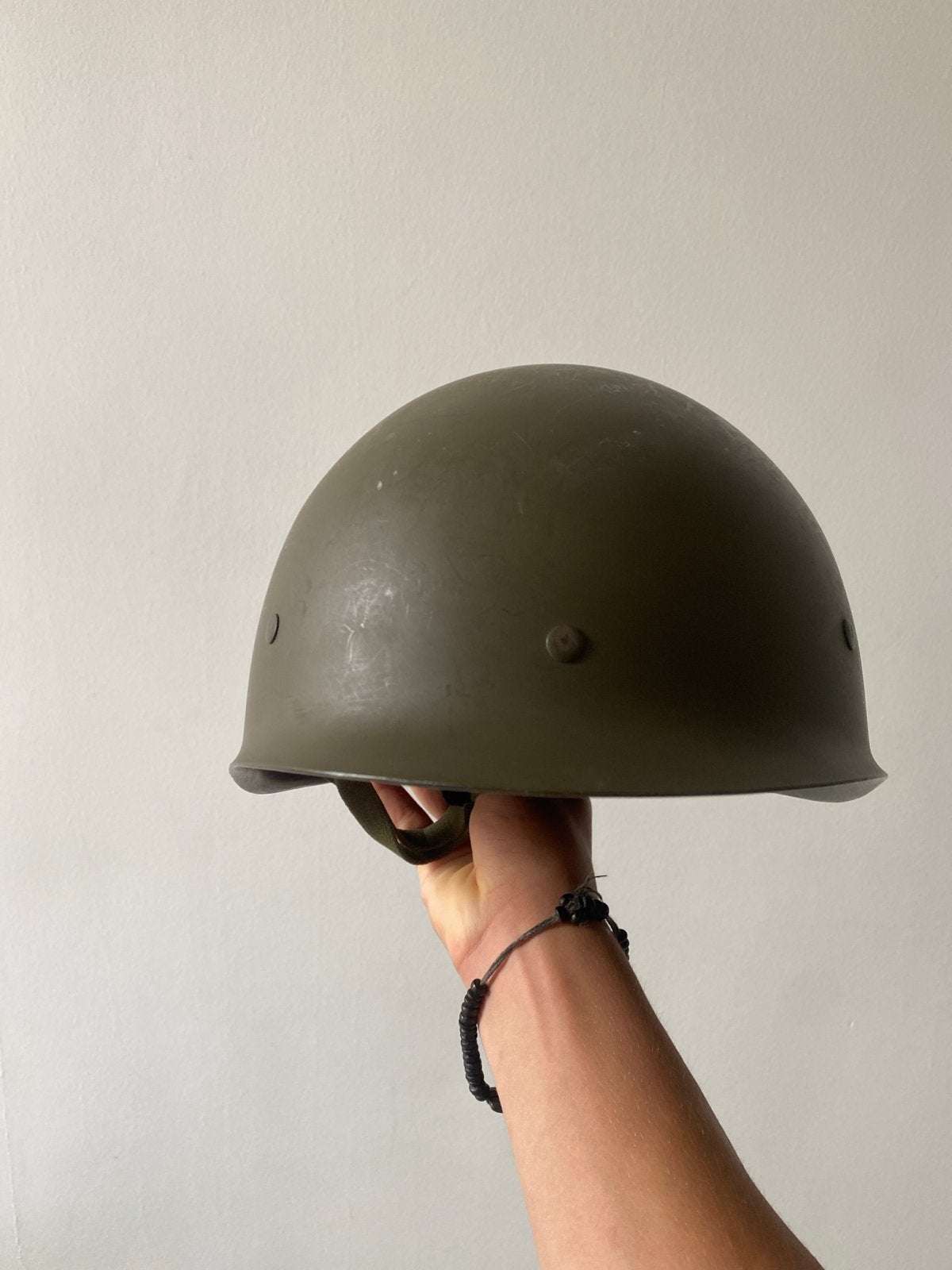 Vintage Nederlandse Legerhelm M53 (Landmacht), Verzamelen, Militaria | Algemeen, Ophalen, Landmacht, Nederland, Helm of Baret