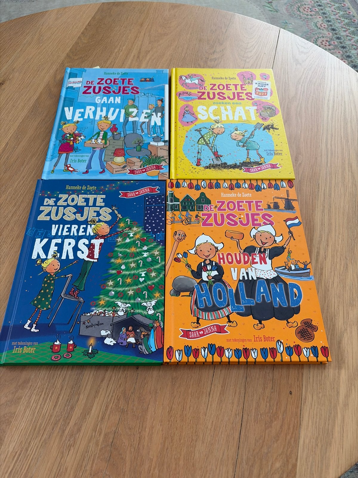 De Zoete Zusjes boeken voor vakantie (4 stuks), goede prijs!, Ophalen, Zo goed als nieuw, Fictie algemeen